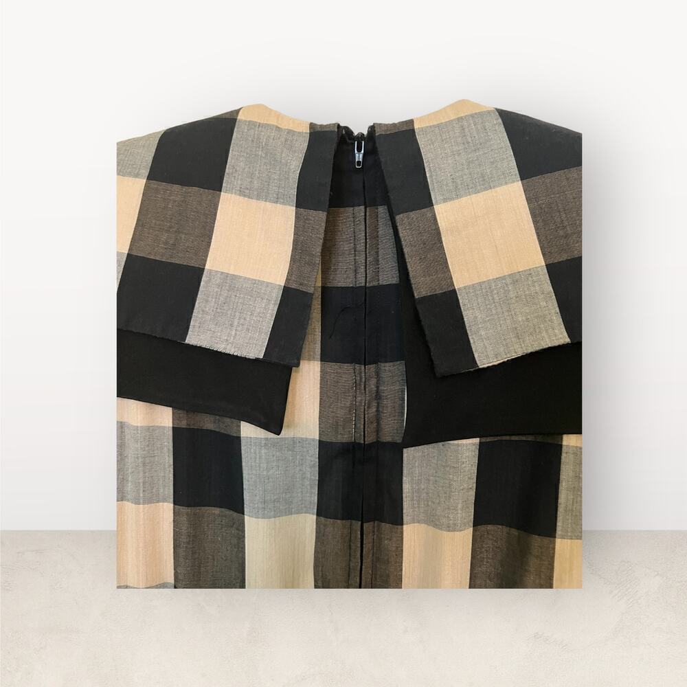 Vintage Studio E Large Checked Pattern W/Bib Coll… - image 4